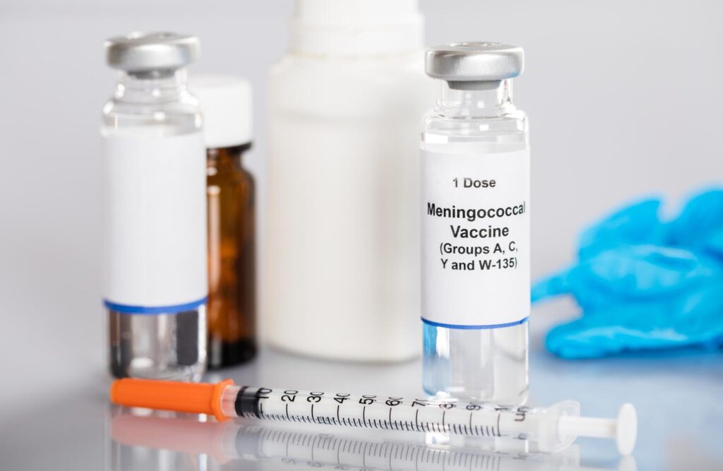 Meningococcal B Vaccine in Ottawa – Who Should Get It and Why